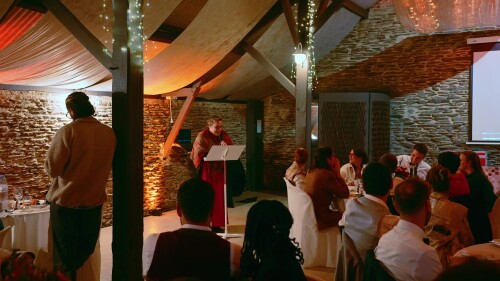 DISCOURS-6---Chanson-de-la-soeur-de-ARTHUR.mp4