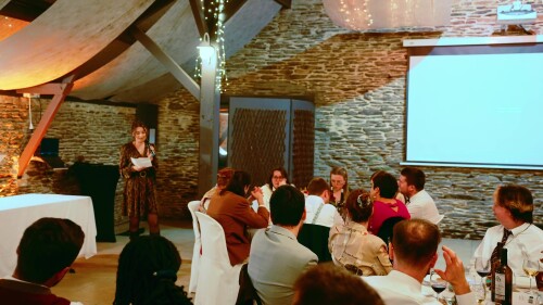 DISCOURS-8---Ami.e.s-de-Heloise-et-Arthur.mp4